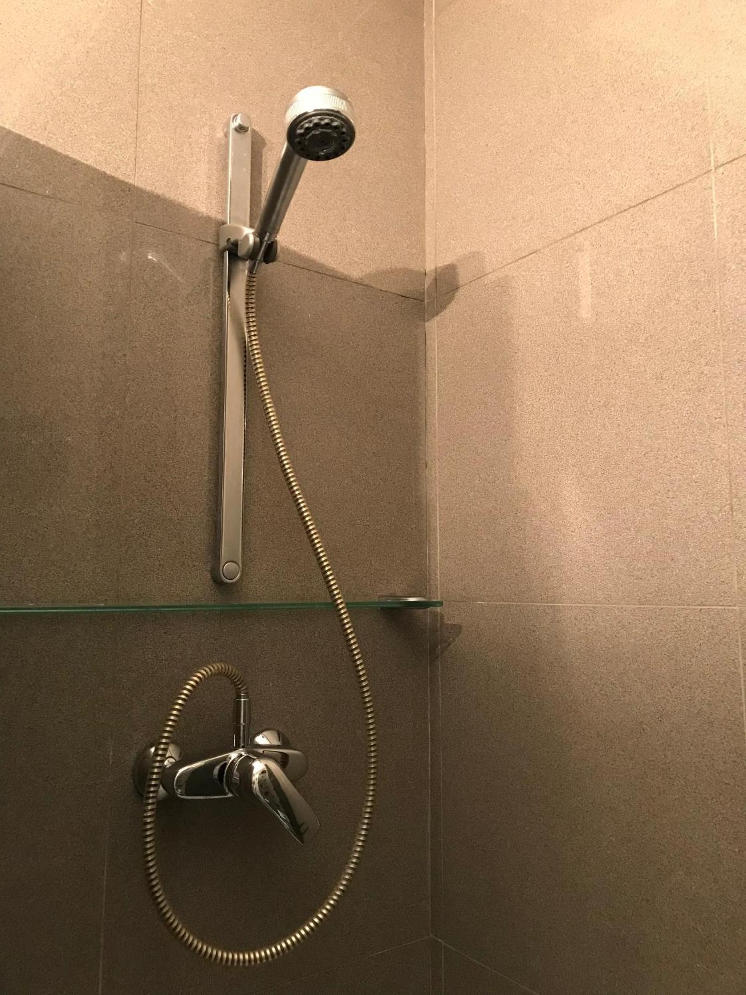 Habitacion Grande Y Confortable Con Bano Privado Junto A Guggenheim Bilbao Exteriör bild