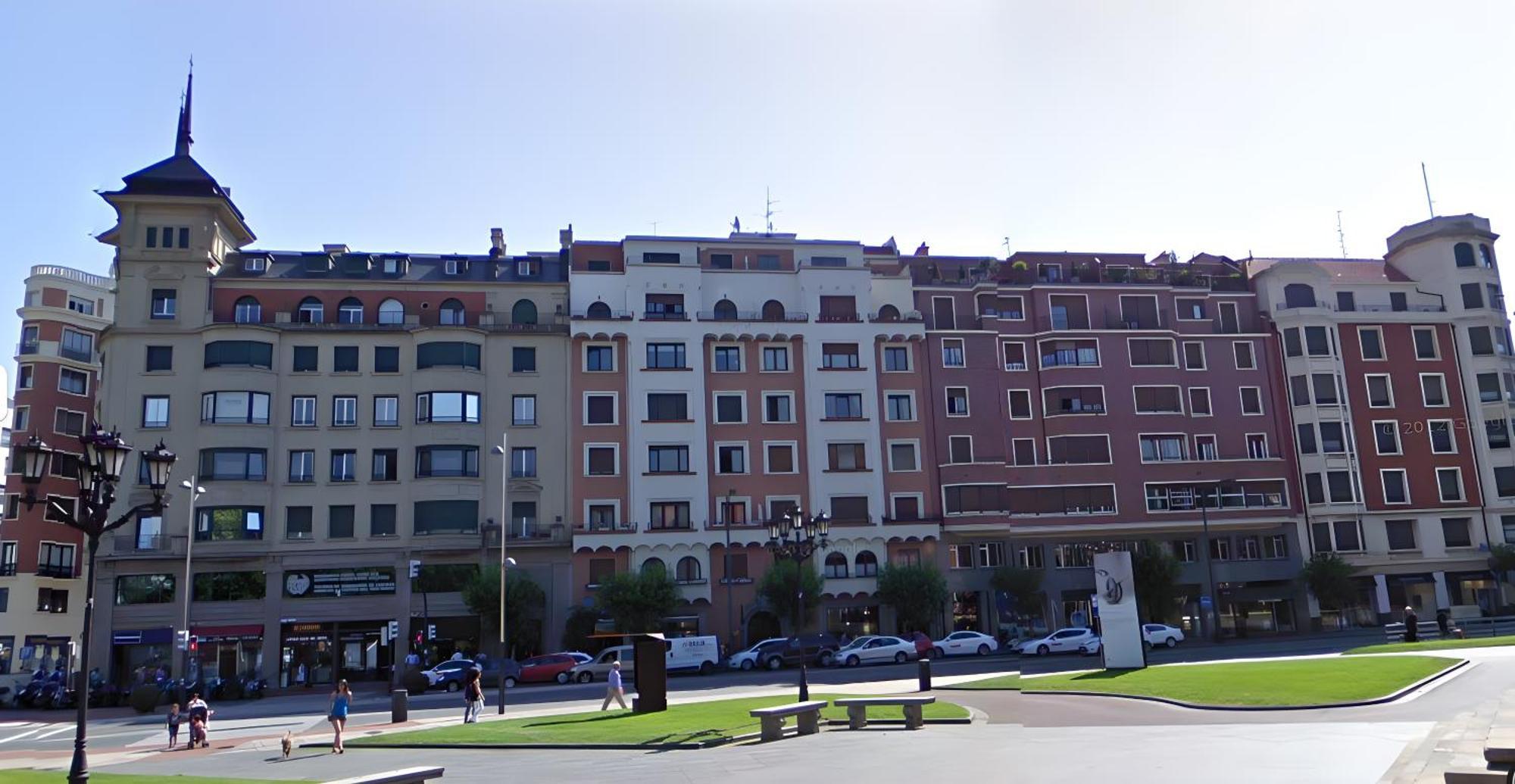 Habitacion Grande Y Confortable Con Bano Privado Junto A Guggenheim Bilbao Exteriör bild